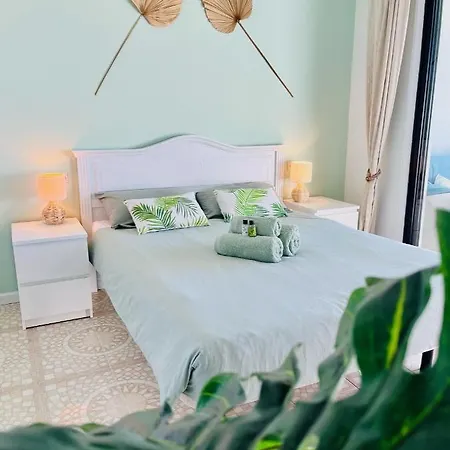 Aparthotel Fantastic Sea And Golf Course View House With 3 Bedrooms 4*