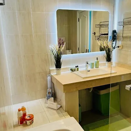Fantastic Sea And Golf Course View House With 3 Bedrooms 公寓式酒店 圣米格尔德阿沃纳