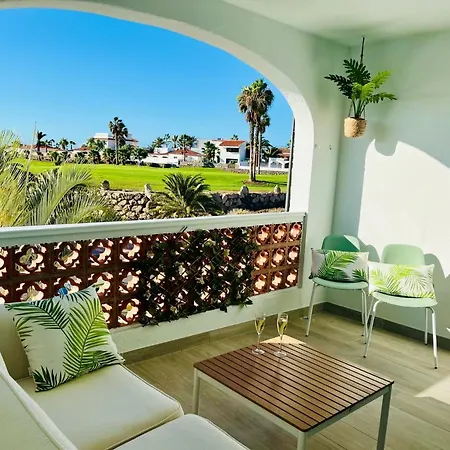 Fantastic Sea And Golf Course View House With 3 Bedrooms 圣米格尔德阿沃纳